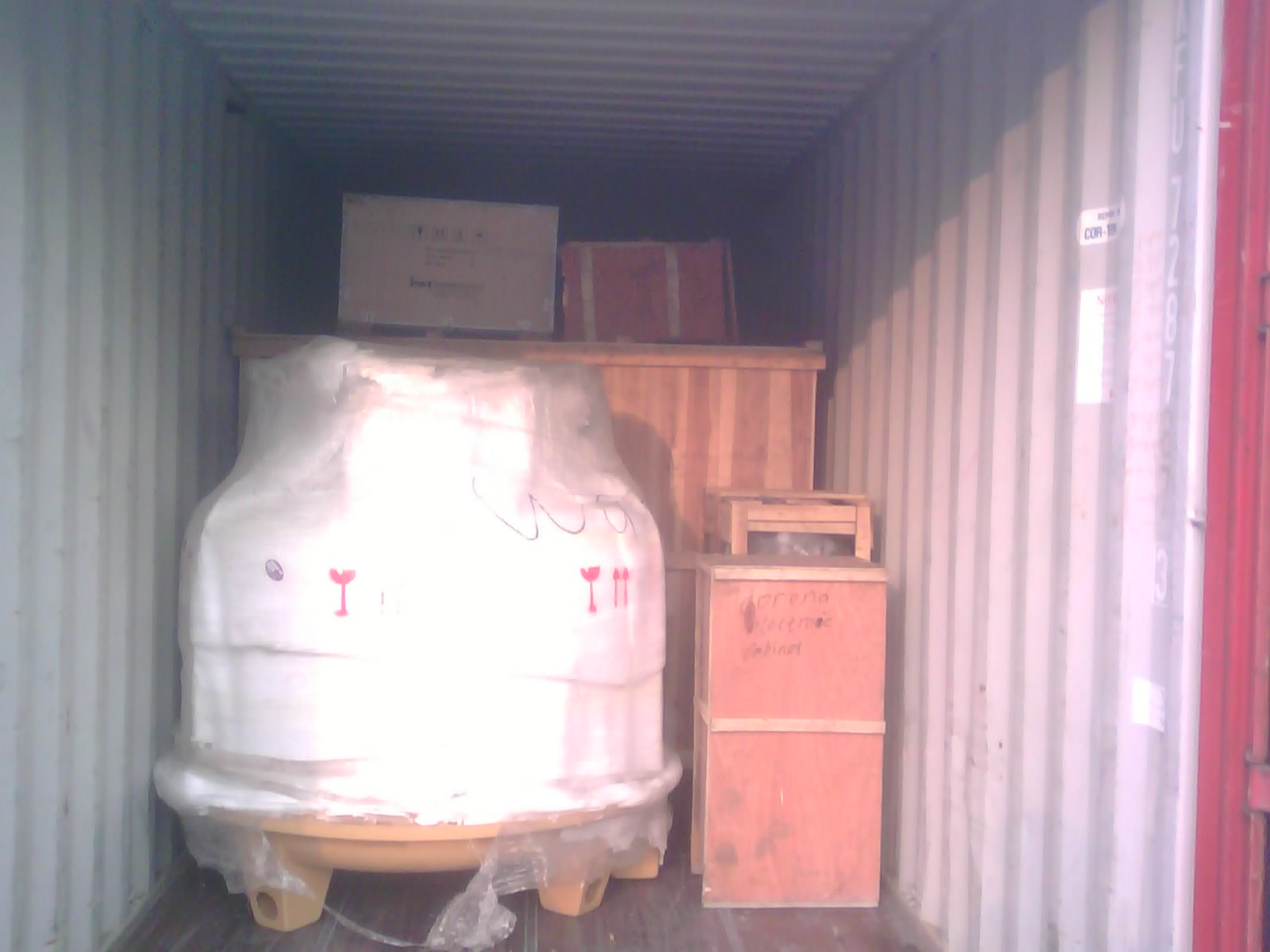 สายการอัดรีดฟิล์มพลาสติกจากชิงเต่าถึงมอนทรีออลทางทะเล